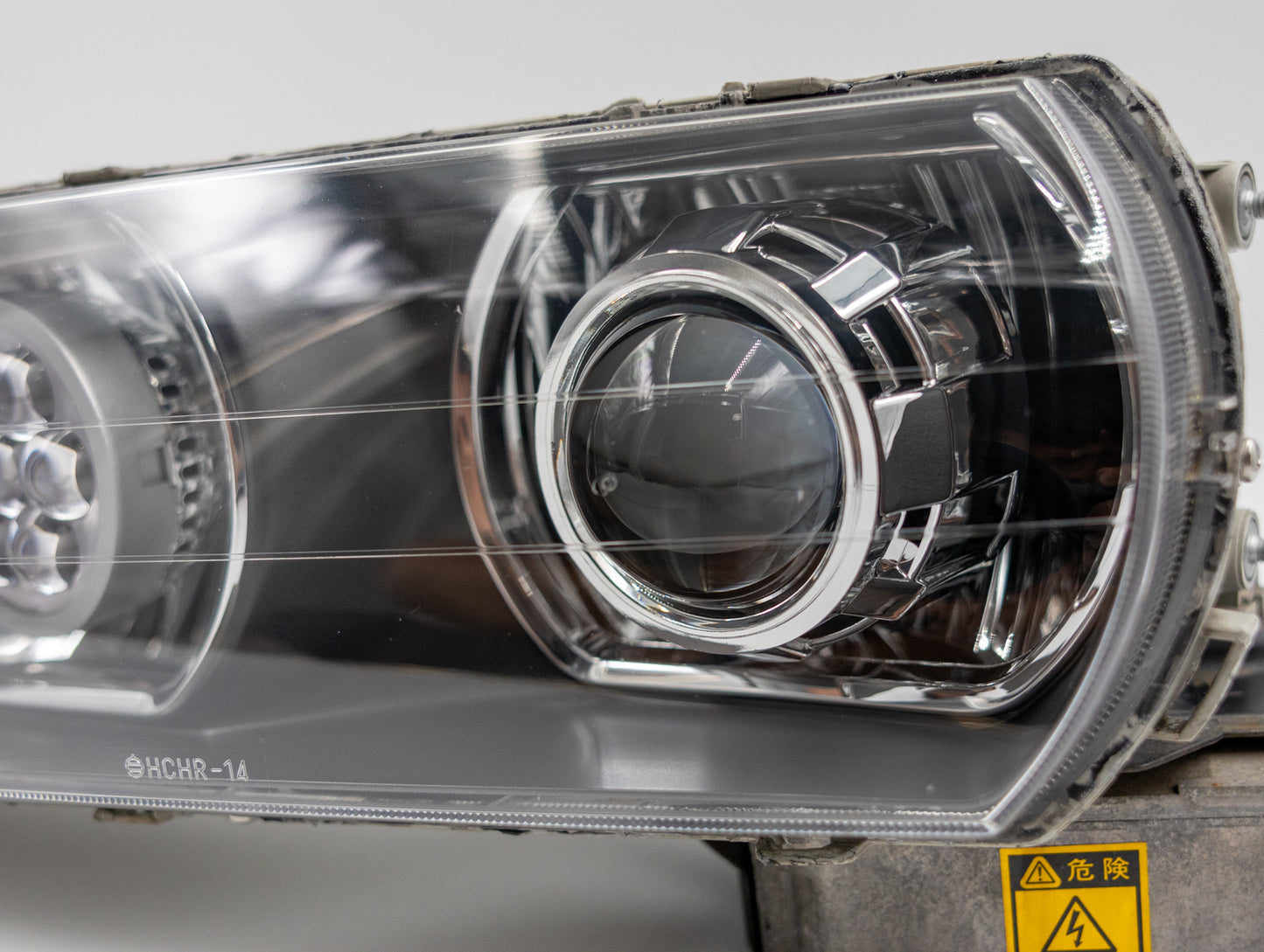 Toyota Chaser JZX100 Projector Headlight Upgrade